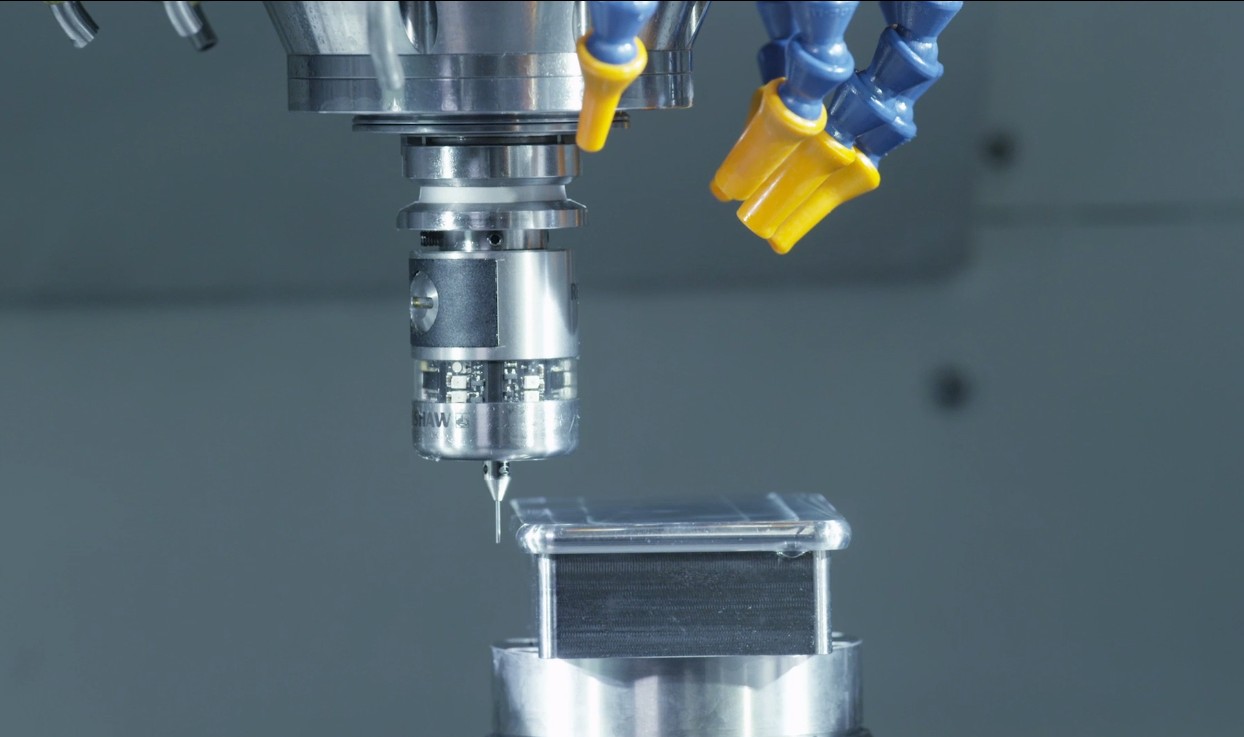 北京精雕專訪 0.1μ進(jìn)給、1μ切削、nm級表面效果，中國制造如何實(shí)現(xiàn)？